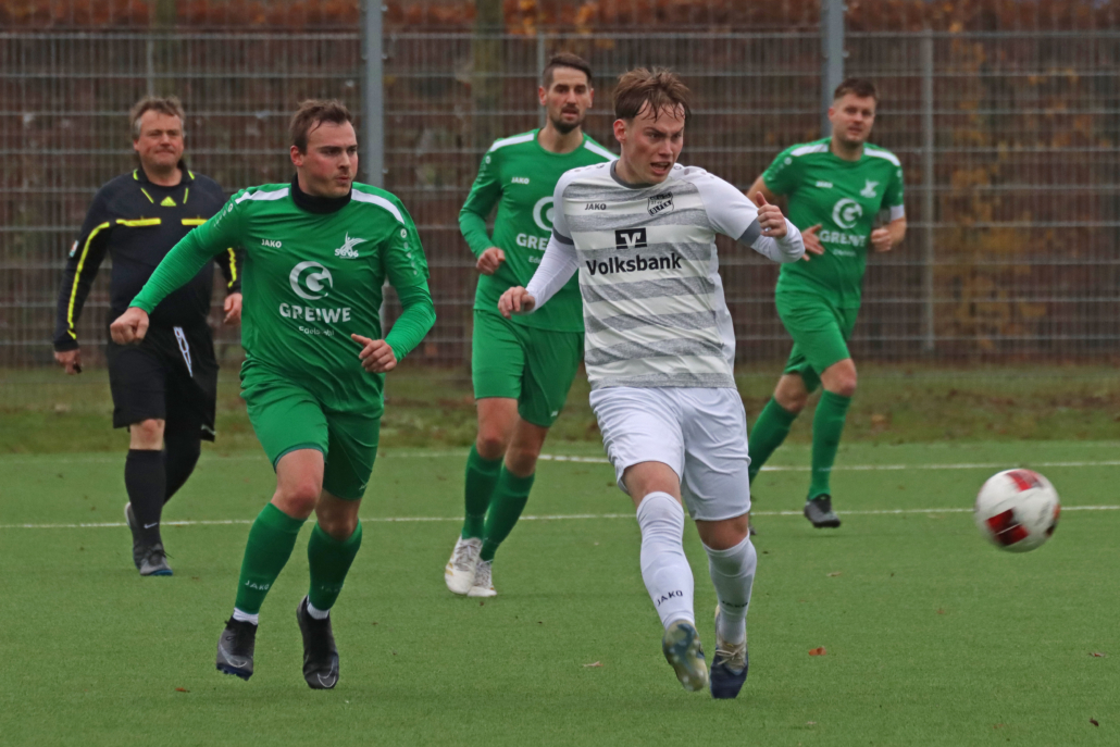 2025-11-18-Fußball-SG-06-II-b